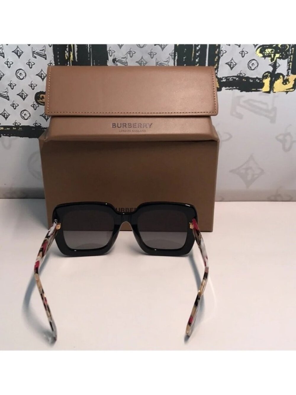 NEW AUTHENTIC Black Square Sunglasses BE4284 3809 - Picture 6 of 10